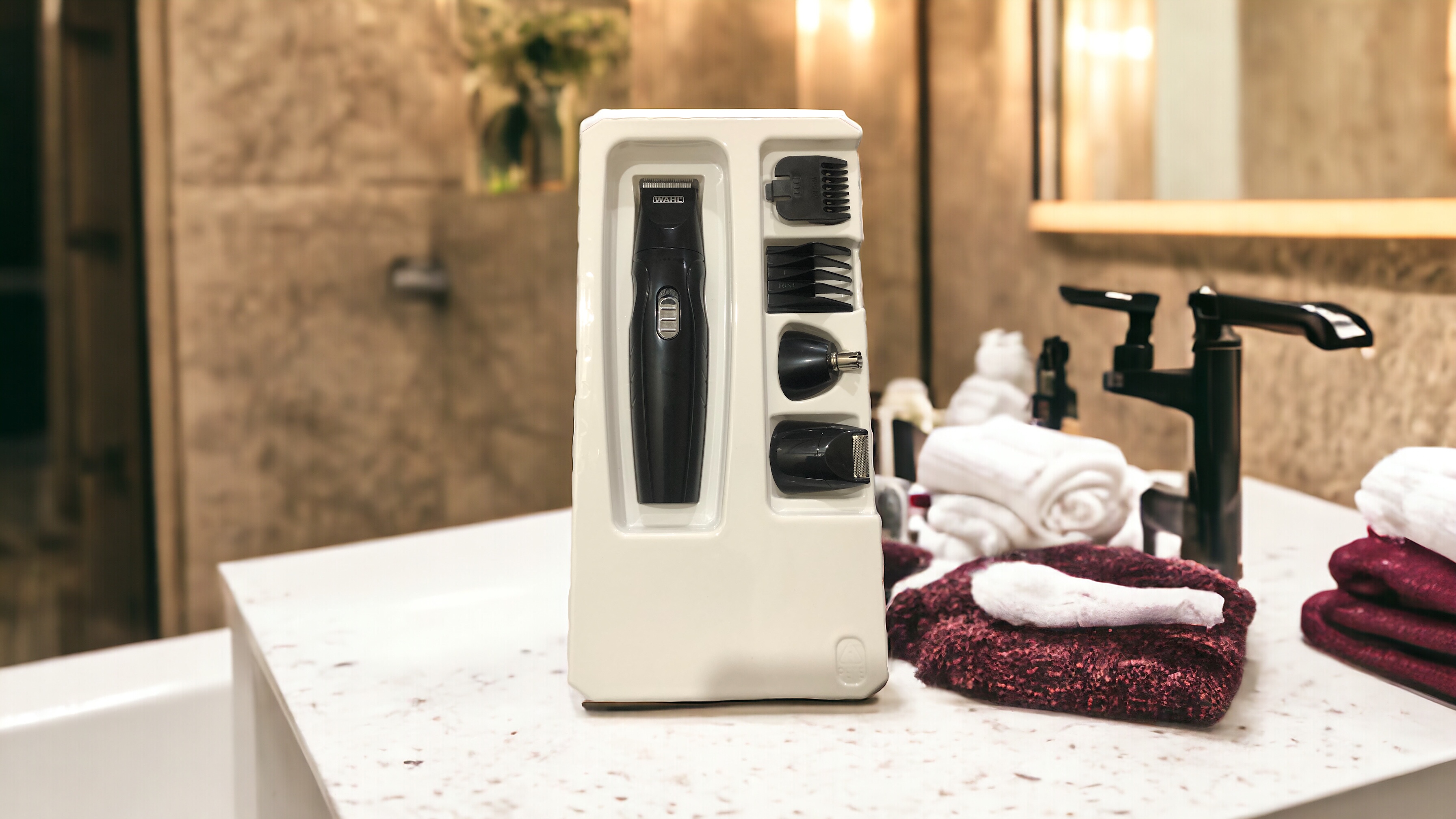 Wahl Groomsman 3-IN-1: Profesyonel Tıraşın Mükemmel Deneyimi