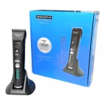 Dearling A9 dijital ekranlı şarjlı tıraş makinesi ile profesyonel bakım deneyimini gösteren görsel