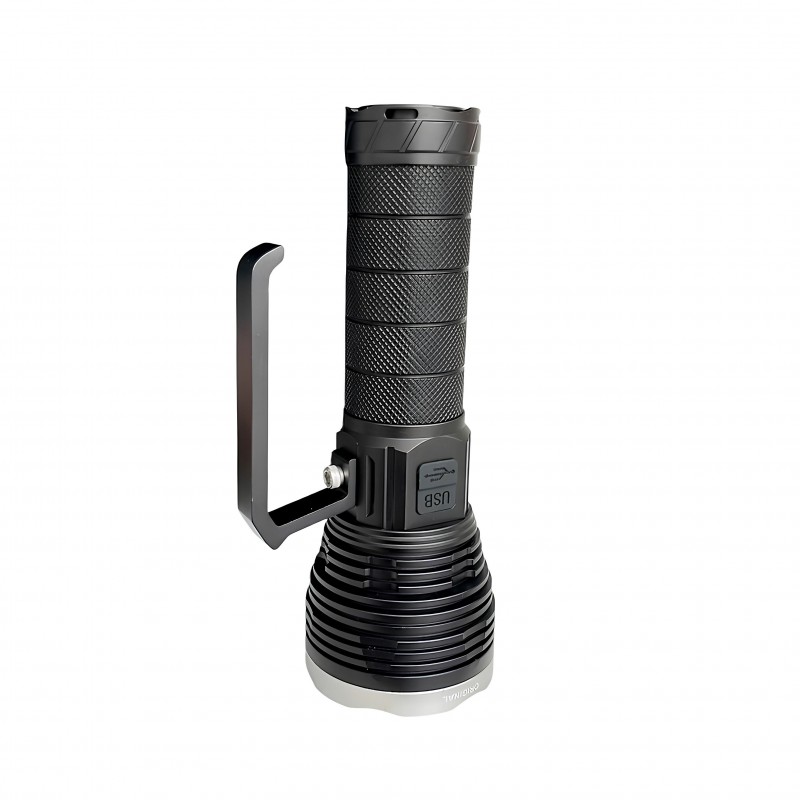 Powerdex PD-14500 6500 lümen LED avcı fenerinin LED ışık yapısını gösteren yakın plan ürün görseli