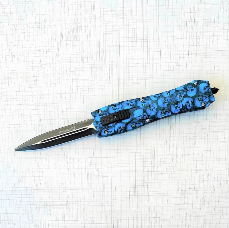 Benchmade The Infidel Otf Önden Sustalı Bıçak – Mavi Kuru Kafa Desenli