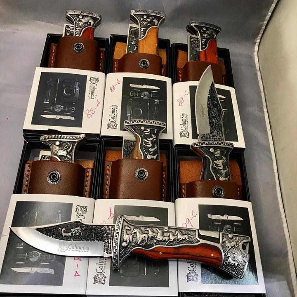 Columbia Kabartmalı At Desenli Av Çakısı -  Çakılar Kategorisi